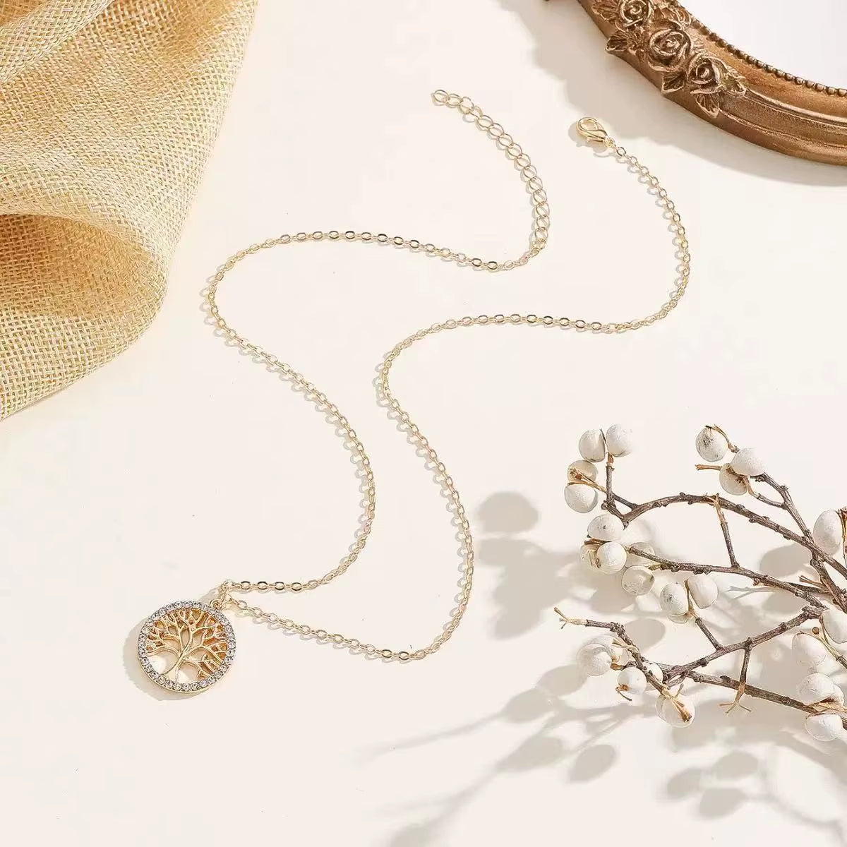 High Quality Classic Shiny Zircon Tree of Life Pendant Necklace, a Beautiful Necklace Gift for Beautiful Women